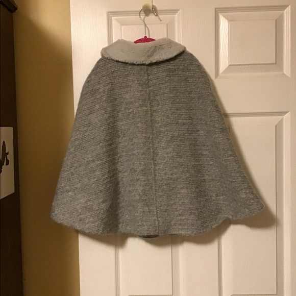 GYMBOREE Cape - Picture 2 of 10